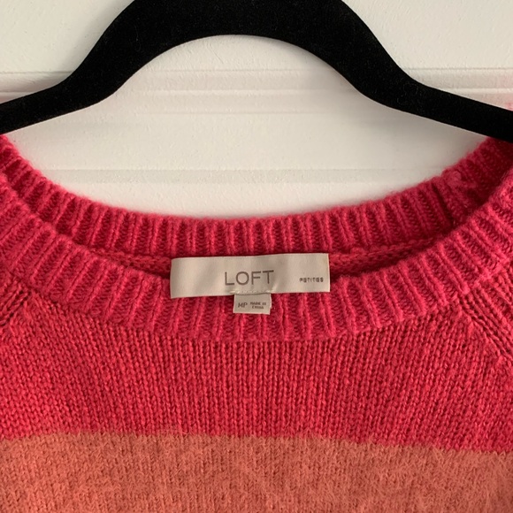 Loft Pink Color Block Fuzzy Knit Crew Neck Sweater Size Medium Petite - Picture 2 of 4